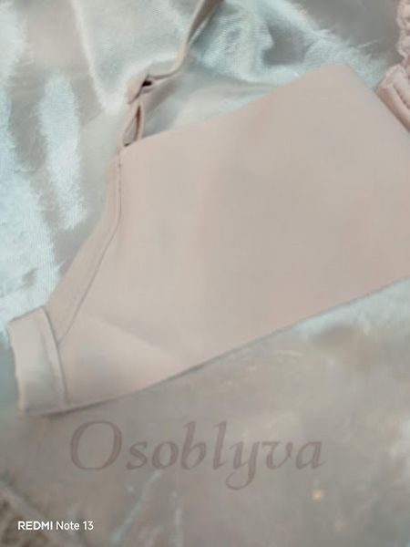 бюст на поролоні з безшовною спиною 85C чорний 00068 фото